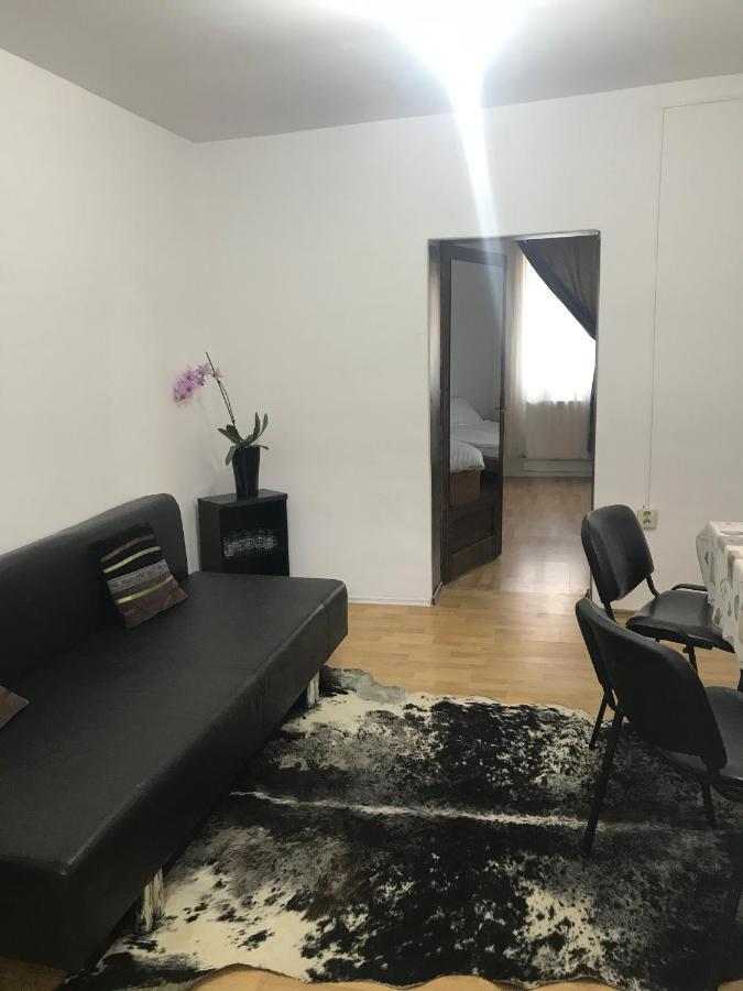 Permissive Villa Cluj-Napoca Exteriör bild